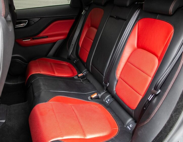 Jaguar F-Pace SUV 3,0 l 221 kw