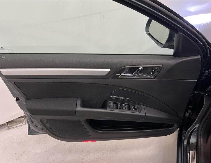 Škoda Superb Liftback 2,0 l 103 kw