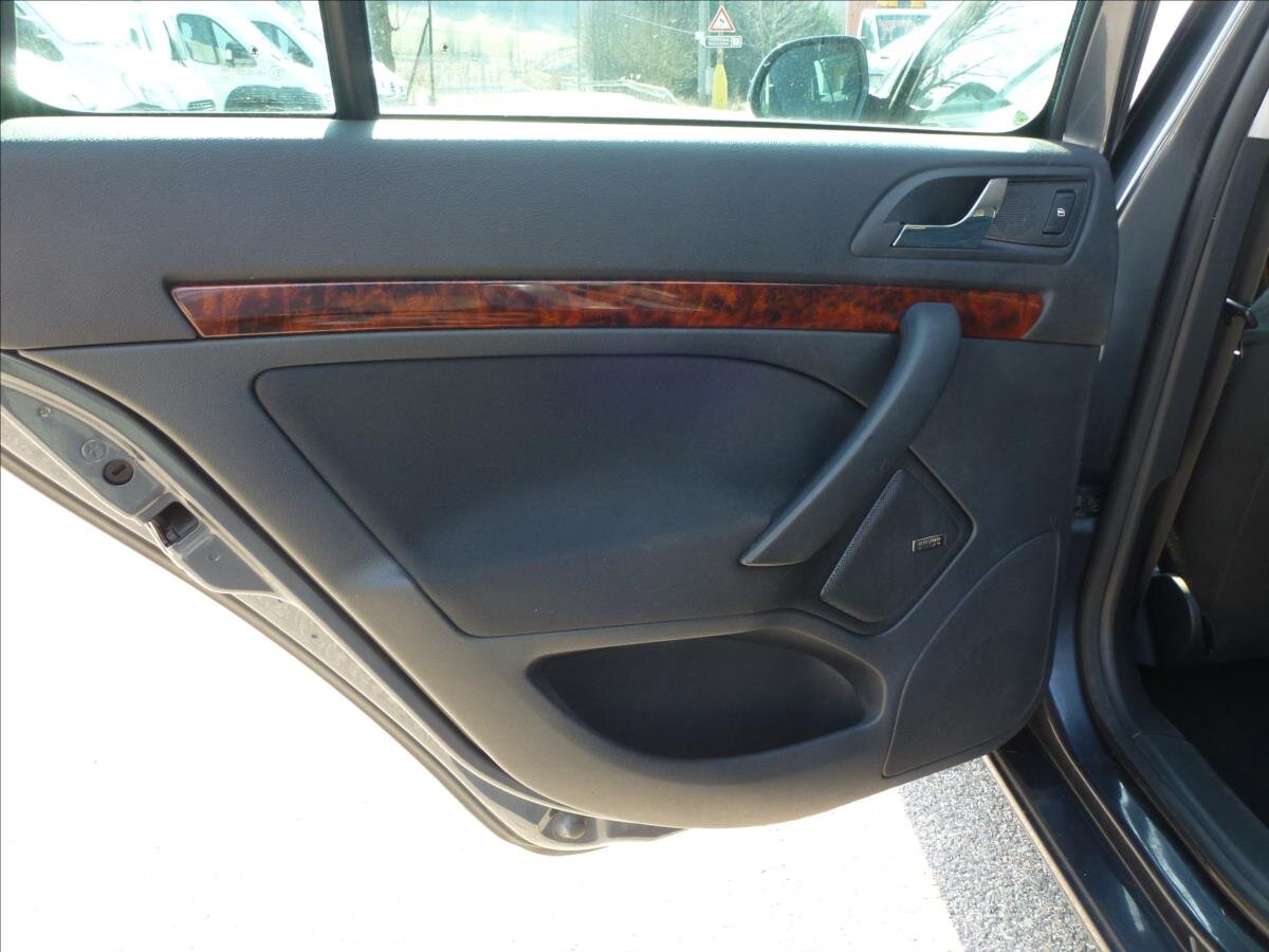 Škoda Octavia Kombi 1,8 l 118 kw