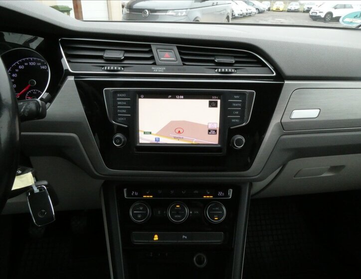 Volkswagen Touran 31