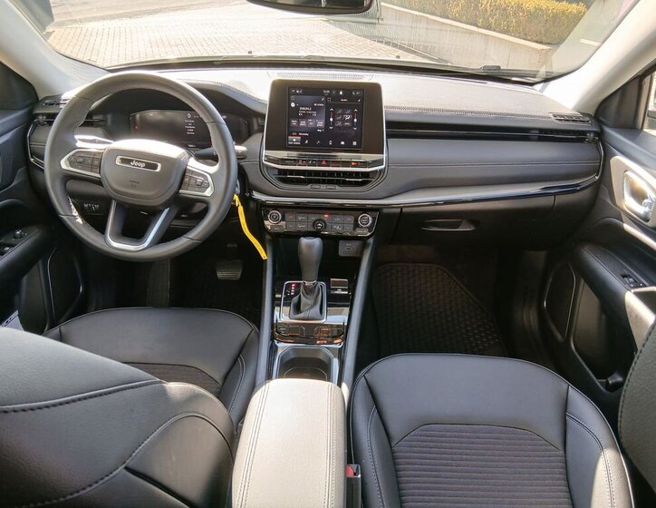 Jeep Compass SUV / Terénní 1,5 l 96 kw