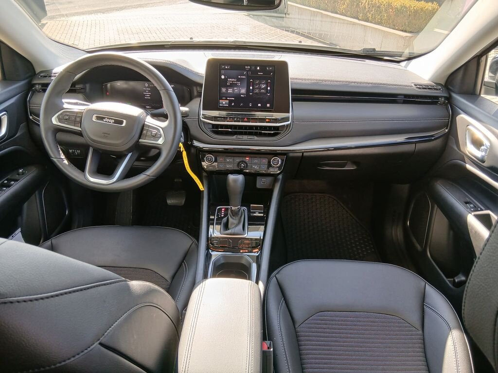 Jeep Compass SUV / Terénní 1,5 l 96 kw