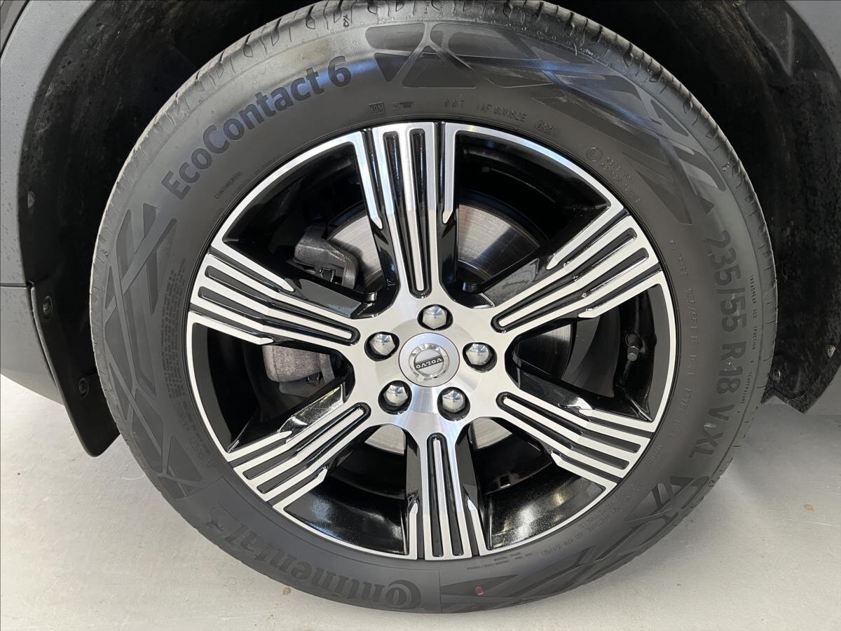 Volvo XC40 SUV 2,0 l 110 kw