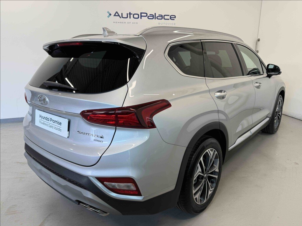 Hyundai Santa Fe SUV / Terénní 2,2 l 147 kw