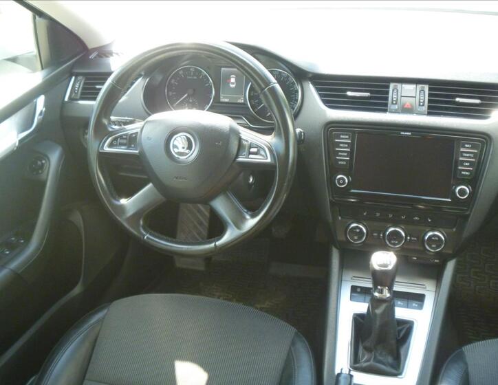 Škoda Octavia 14