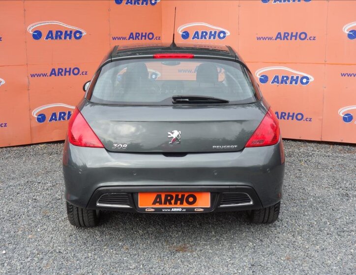 Peugeot 308 Hatchback 1,6 l 103 kw