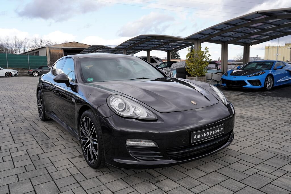Porsche Panamera Sedan 3,6 l 220 kw
