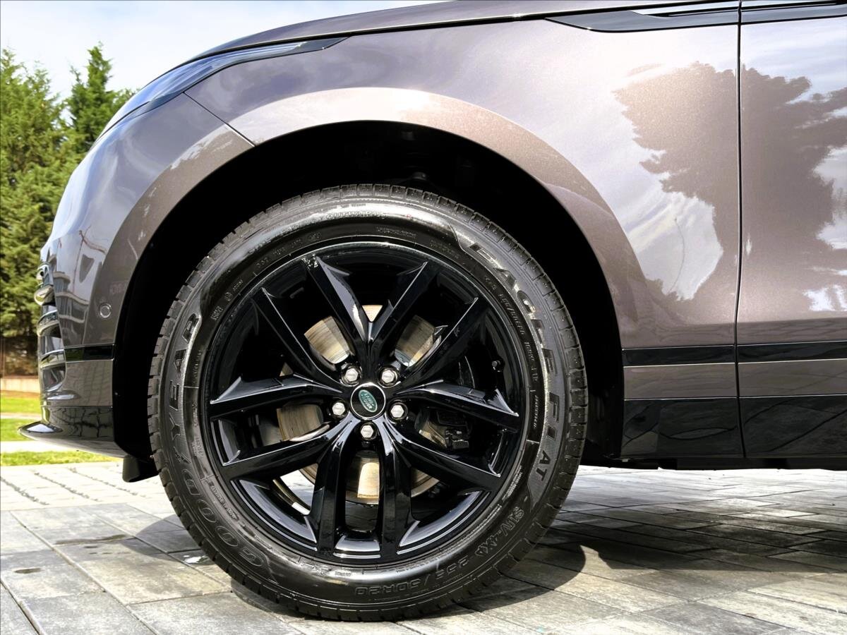 Land Rover Range Rover Velar SUV / Terénní 2,0 l 150 kw