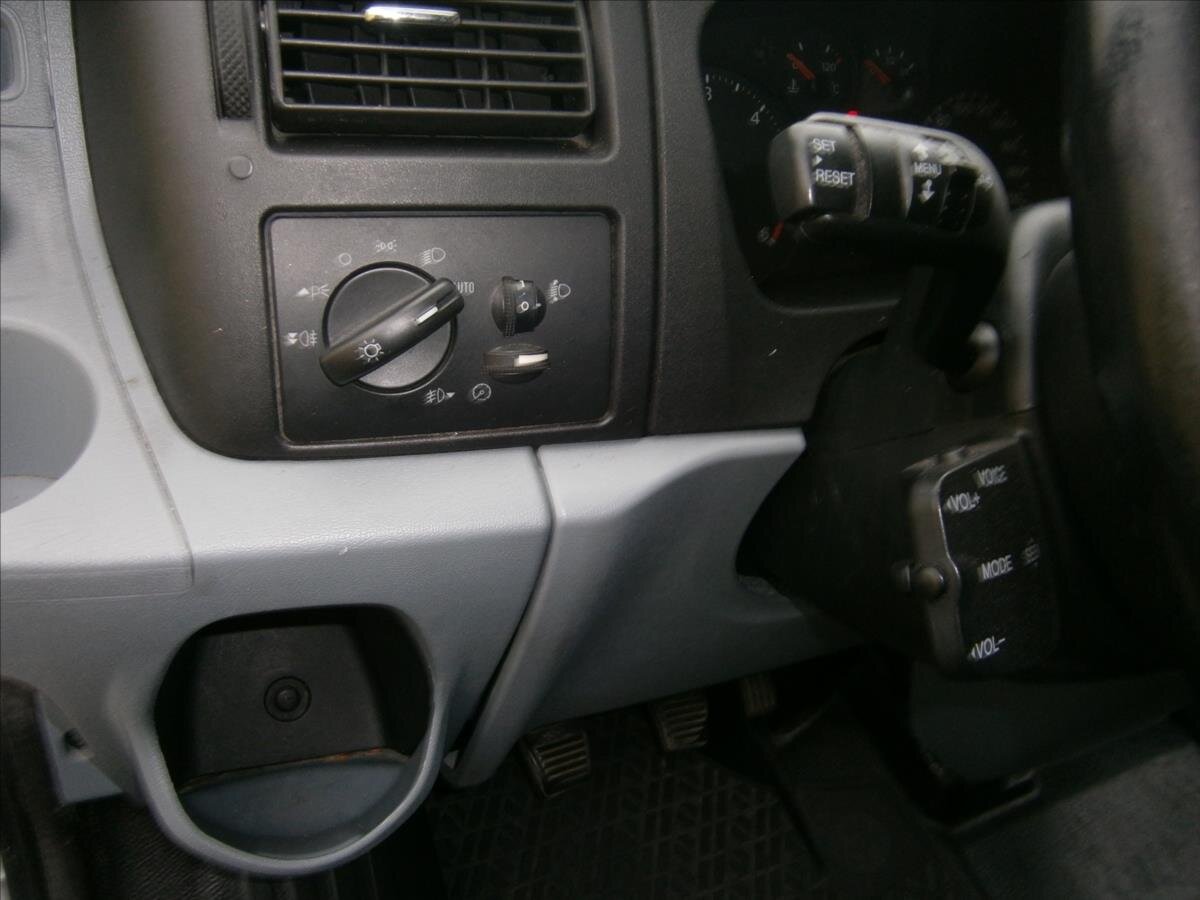 Ford Transit Kombi 2,2 l 92 kw