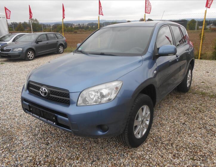 Toyota RAV4 1