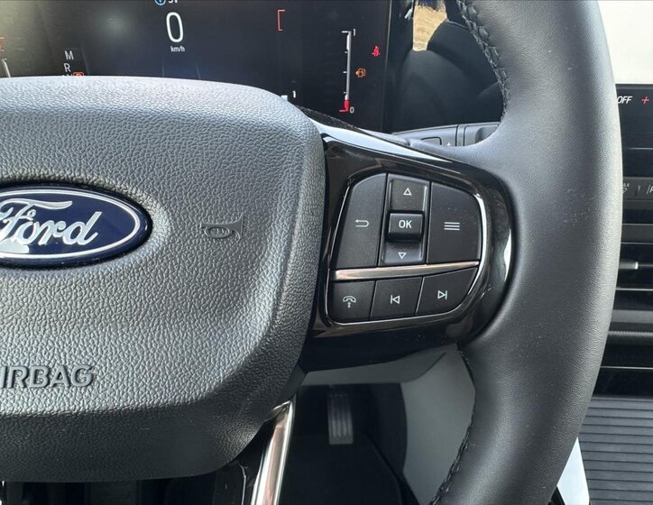 Ford Tourneo Custom Kombi 2,0 l 125 kw