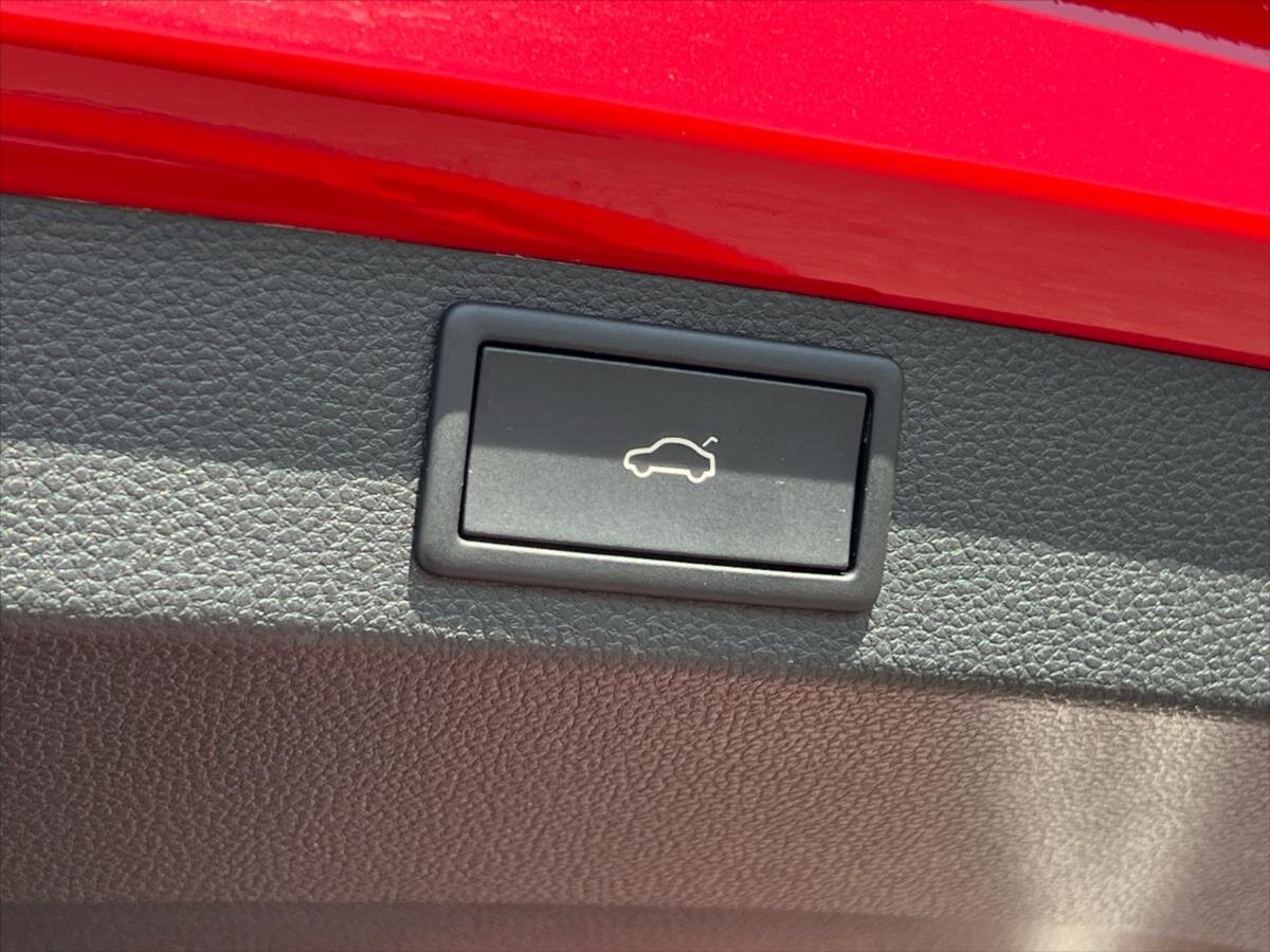 Škoda Karoq SUV / Terénní 1,5 l 110 kw