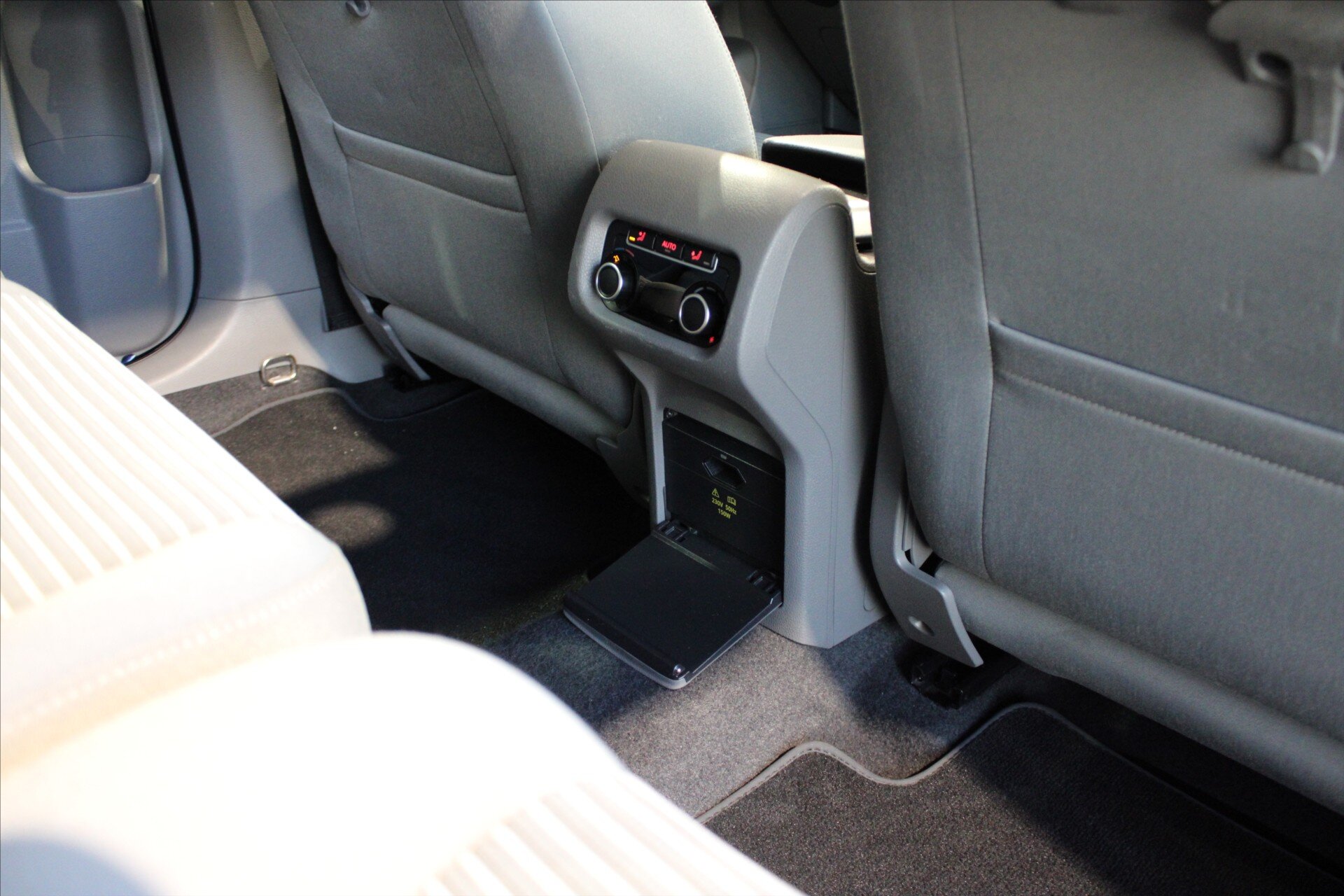 Seat Alhambra VAN-Minibus 2,0 l 130 kw