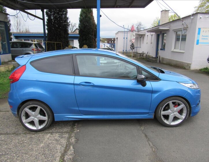 Ford Fiesta Hatchback 1,4 l 71 kw
