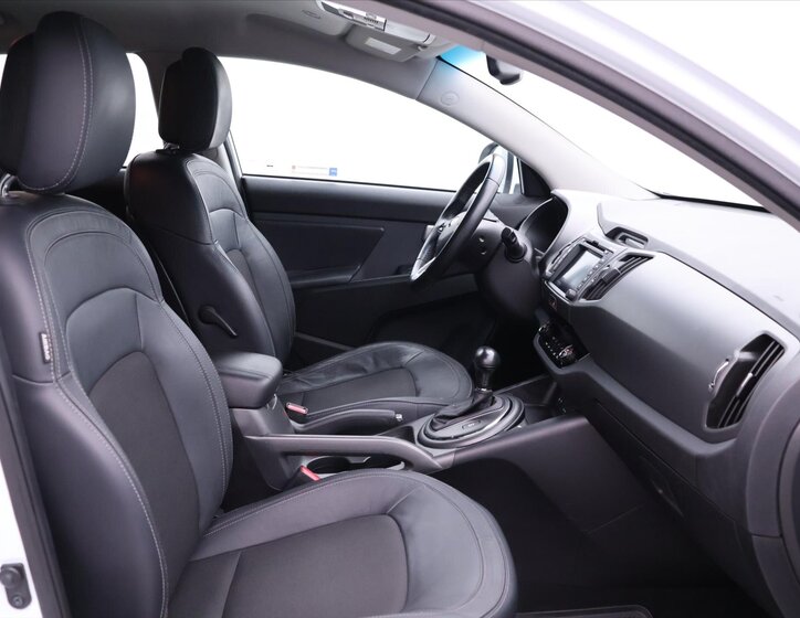 KIA Sportage SUV 2,0 l 135 kw