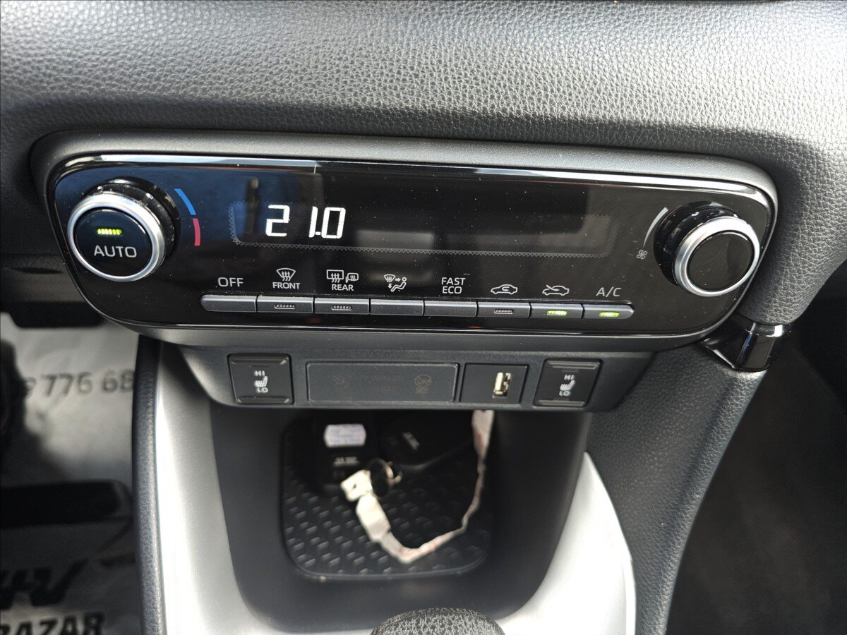 Toyota Yaris Hatchback 1,5 l 68 kw