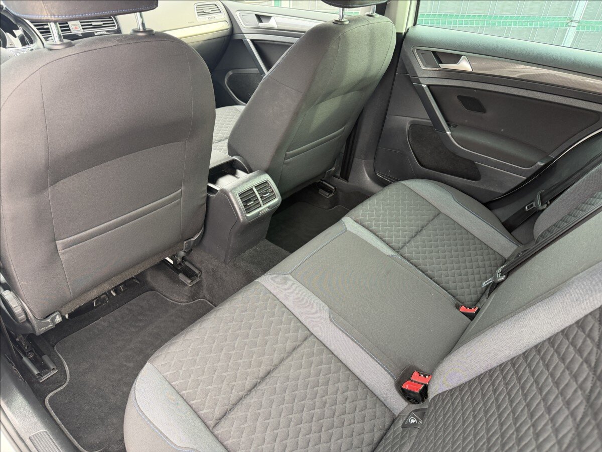 Volkswagen Golf Kombi 999,0 81 kw