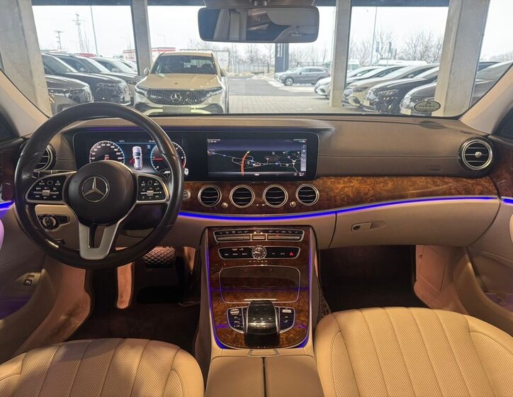 Mercedes-Benz Třídy E Kombi 2,0 l 143 kw