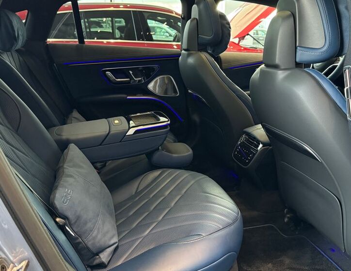 Mercedes-Benz EQS 12