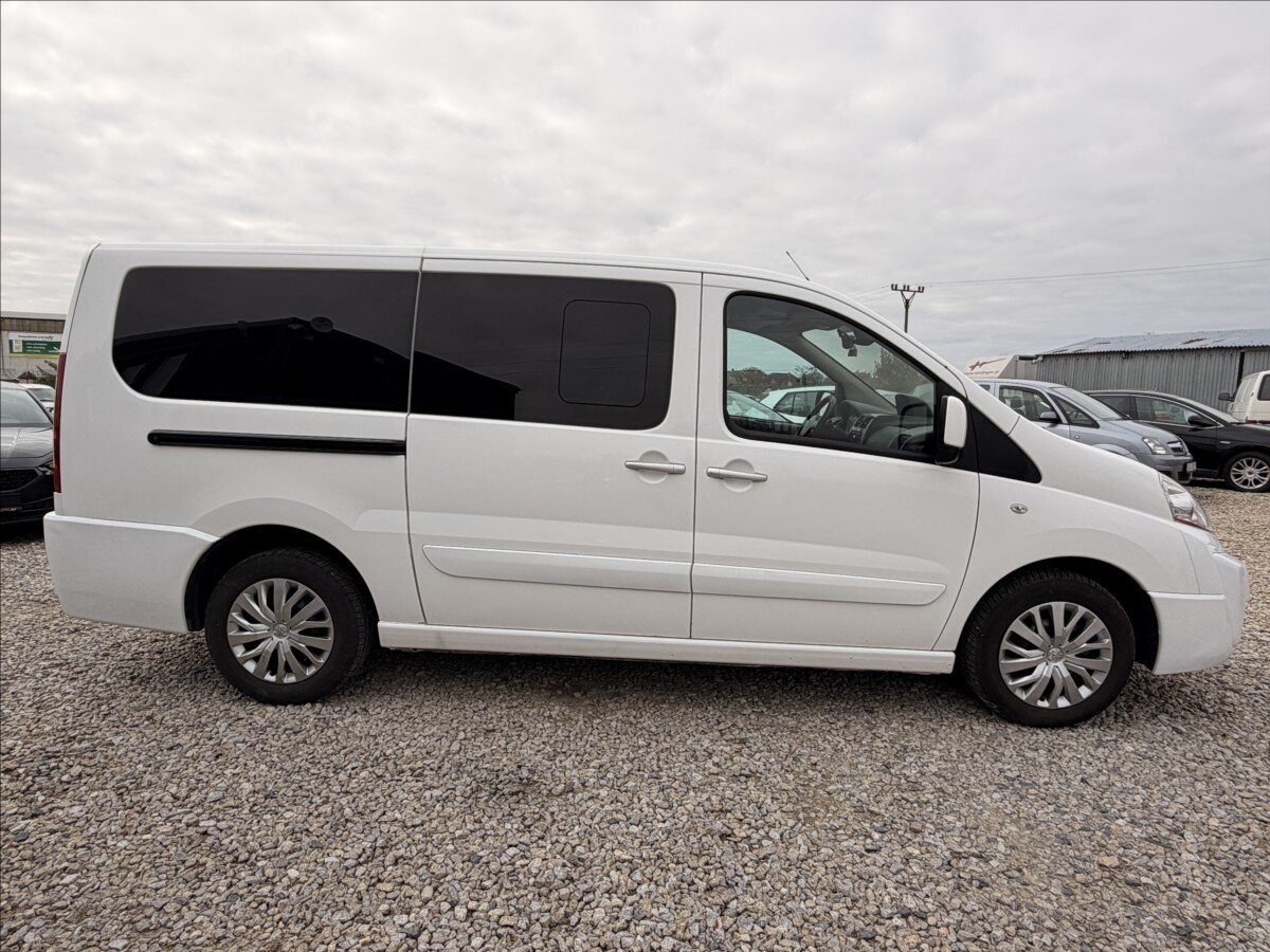 Peugeot Expert Tepee MPV 2,0 l 120 kw