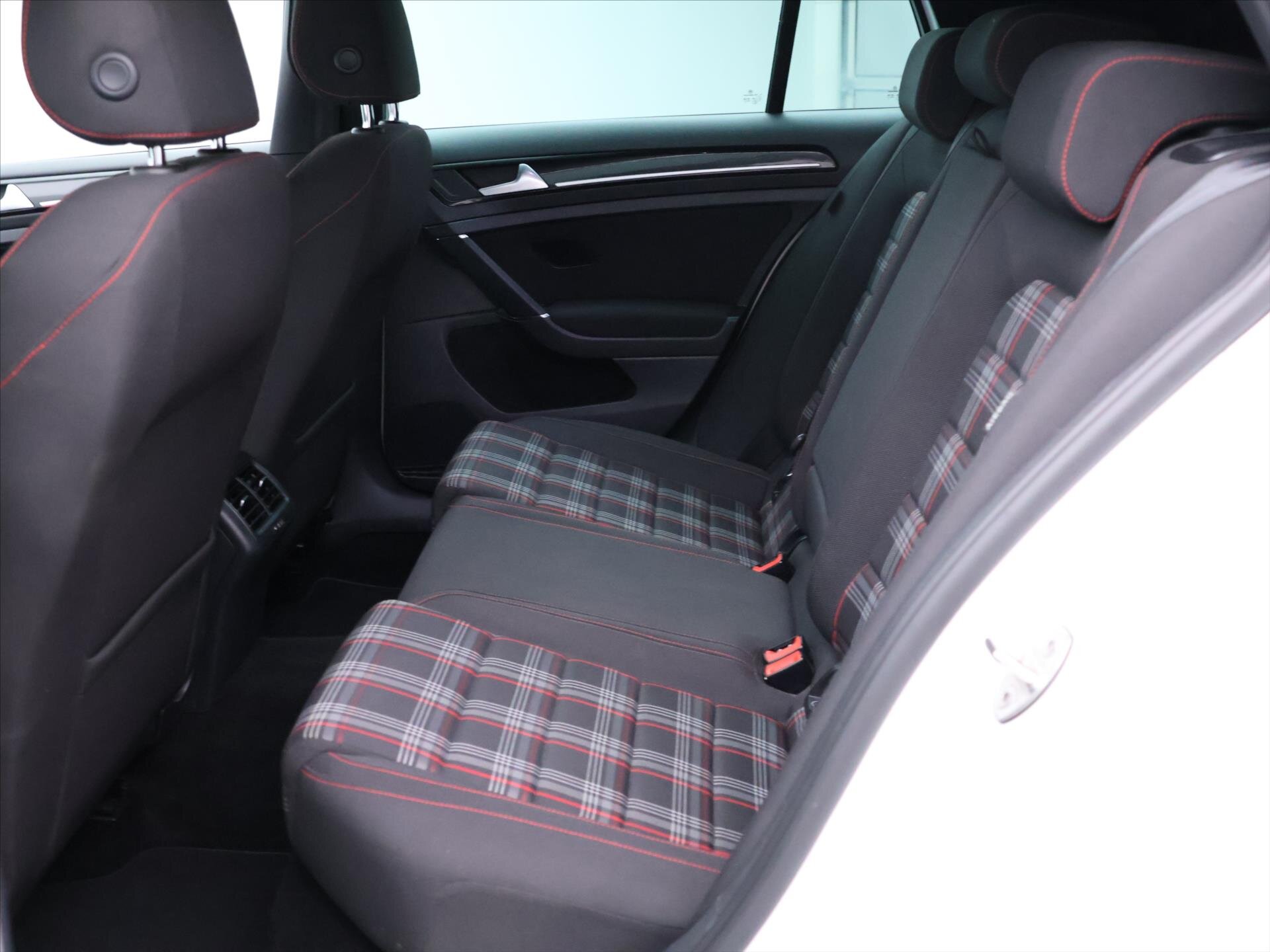 Volkswagen Golf Hatchback 2,0 l 169 kw