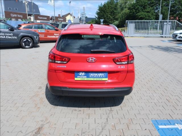 Hyundai i30 Kombi 998,0 88 kw