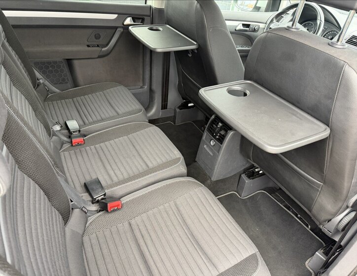 Volkswagen Touran MPV 1,2 l 77 kw