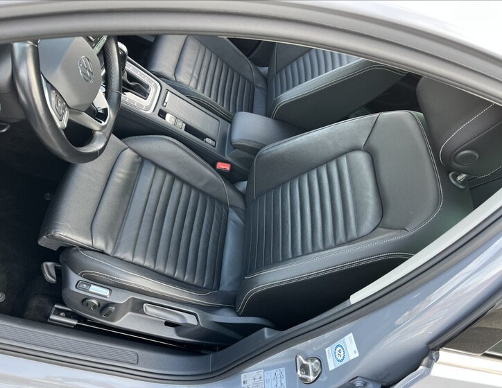 Volkswagen Passat Kombi 2,0 l 110 kw