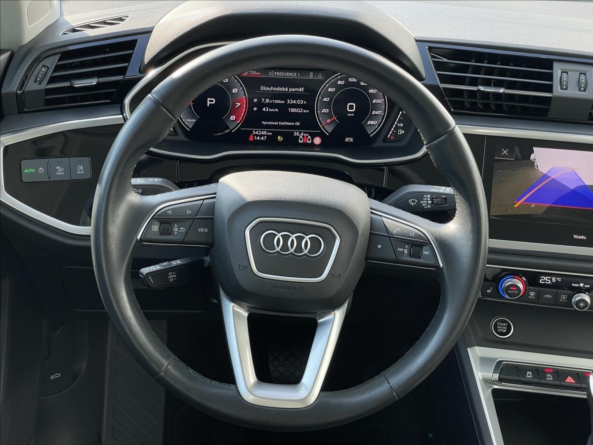 Audi Q3 SUV / Terénní 1,5 l 110 kw