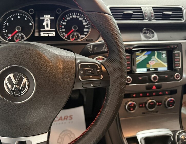 Volkswagen Passat Kombi 1,4 l 90 kw