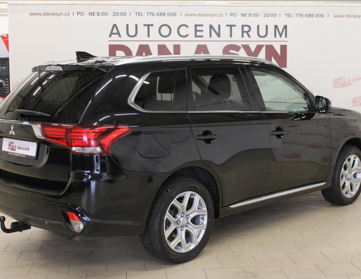 Mitsubishi Outlander SUV / Terénní 2,0 l 89 kw