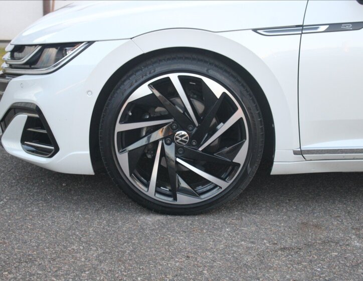 Volkswagen Arteon Liftback 2,0 l 147 kw