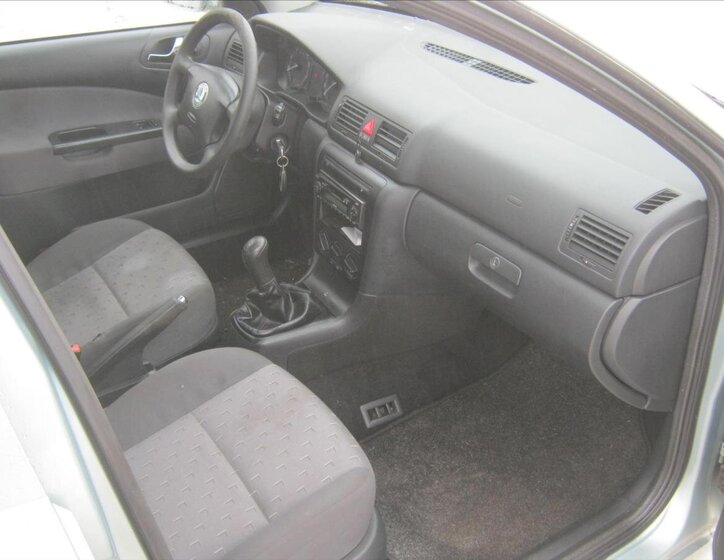 Škoda Octavia Liftback 1,6 l 75 kw