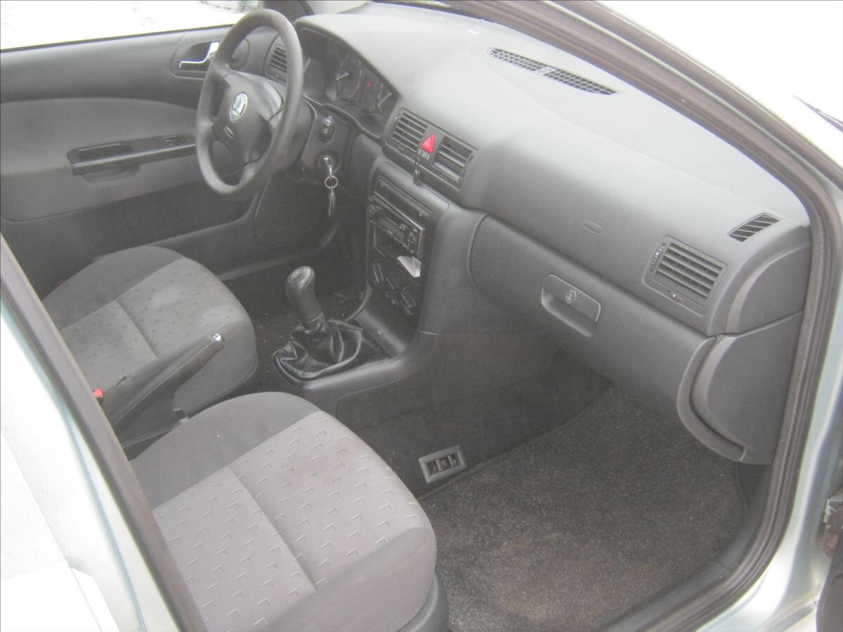 Škoda Octavia Liftback 1,6 l 75 kw