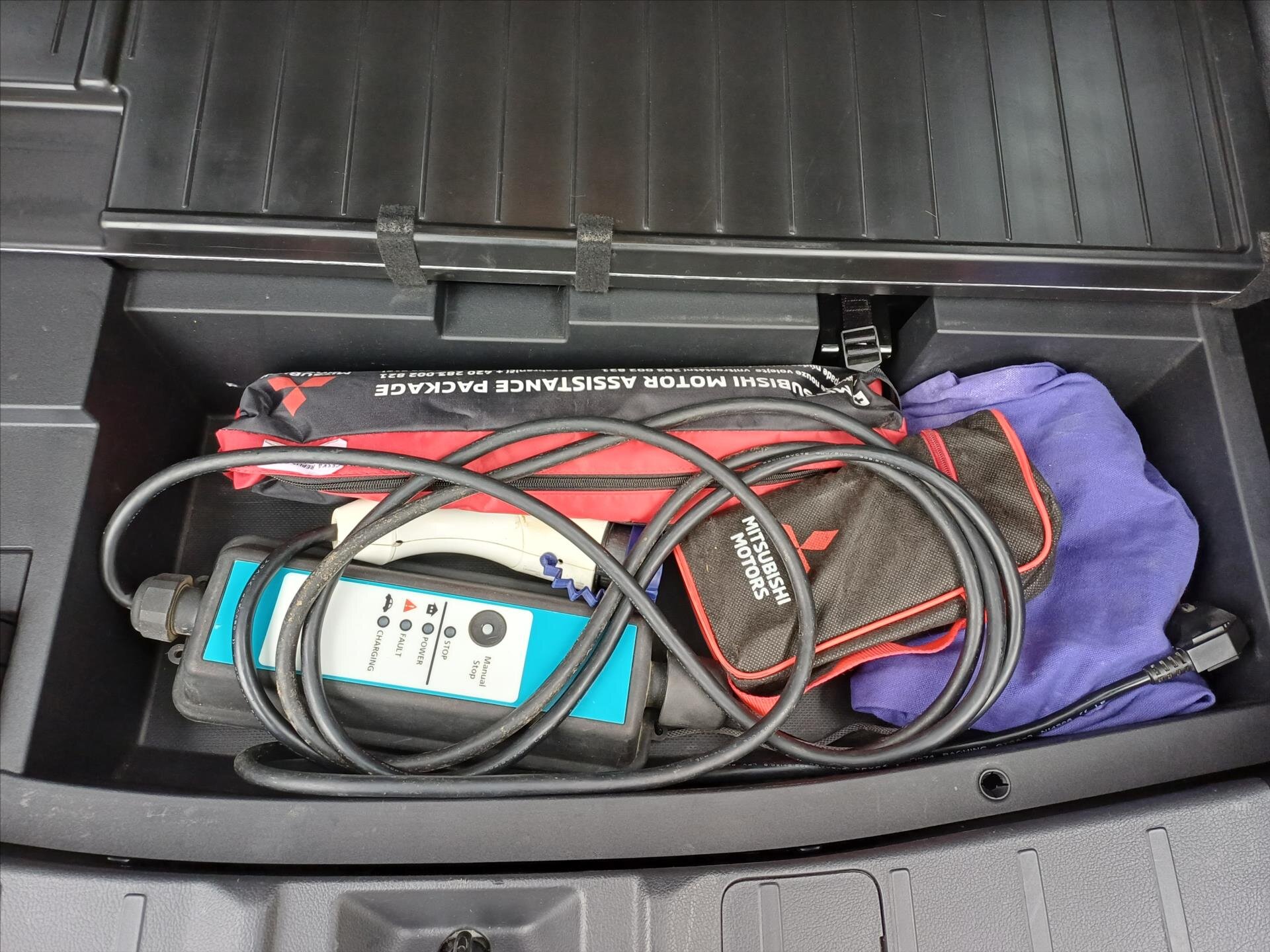 Mitsubishi Outlander Kombi 2,4 l 99 kw