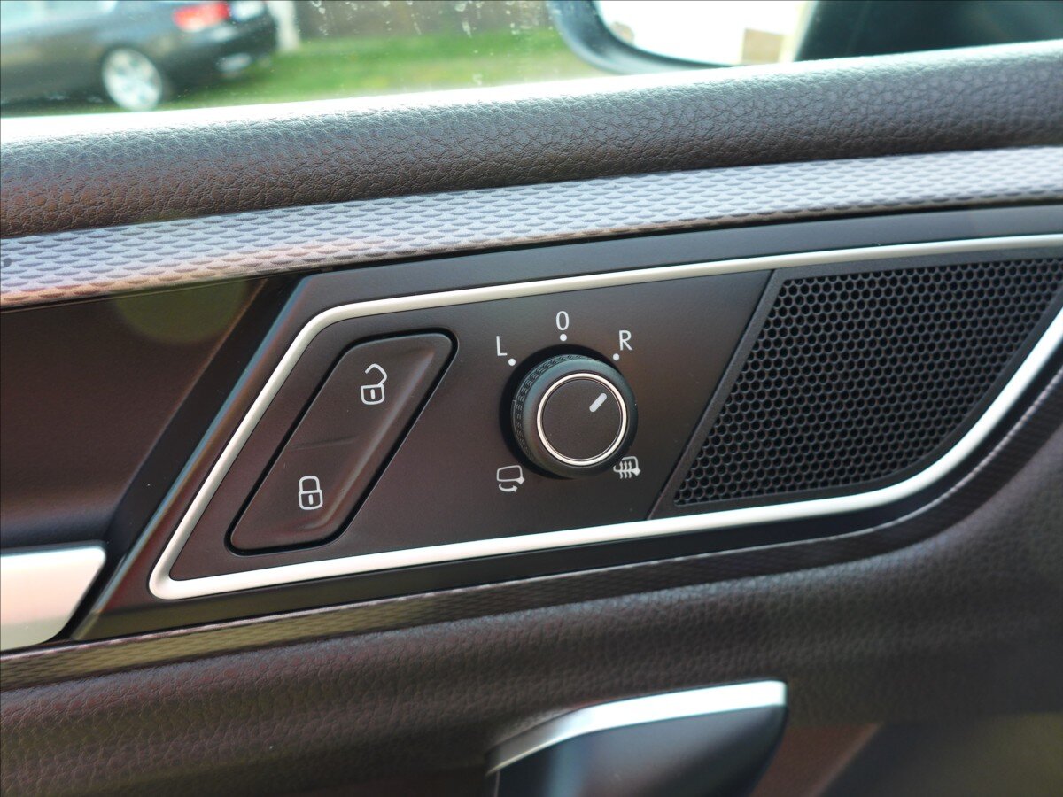 Volkswagen Golf Sportsvan Kombi 1,2 l 81 kw