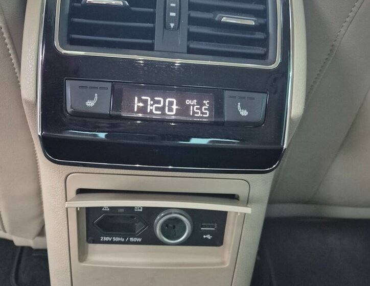 Škoda Superb Sedan / Limuzína 2,0 l 110 kw