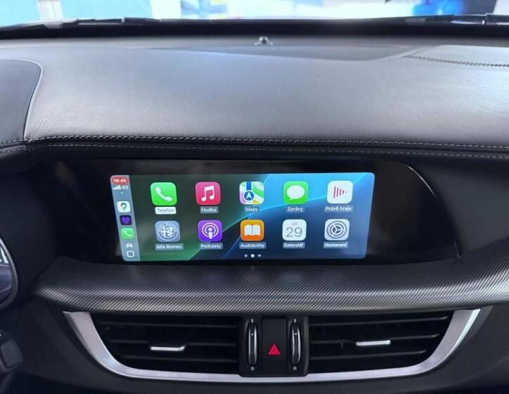 Alfa Romeo Stelvio 13