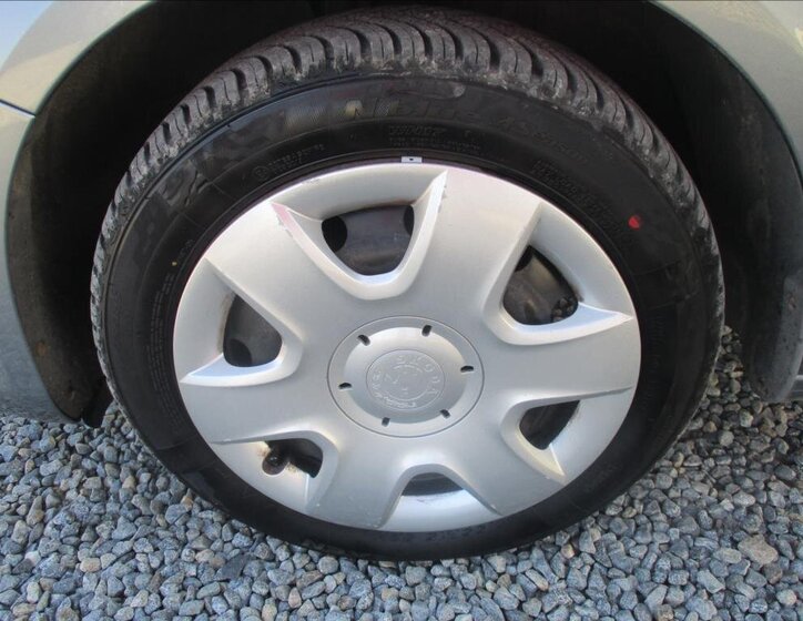 Škoda Roomster MPV 1,4 l 63 kw