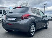 Peugeot 208 5