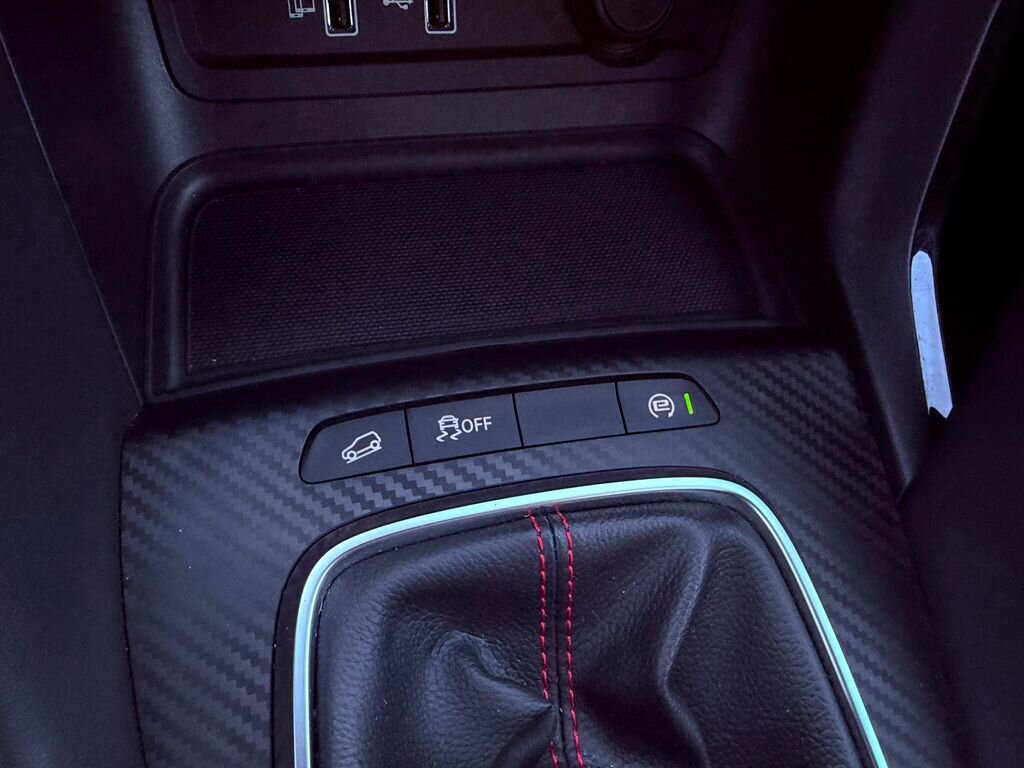 MG ZS SUV / Terénní 1,5 l 78 kw