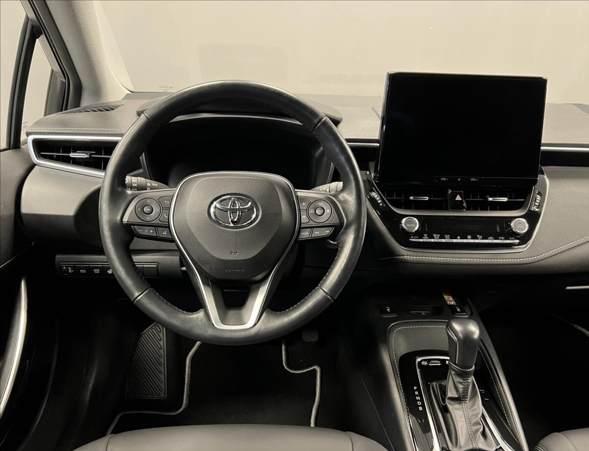 Toyota Corolla Sedan / Limuzína 1,8 l 72 kw