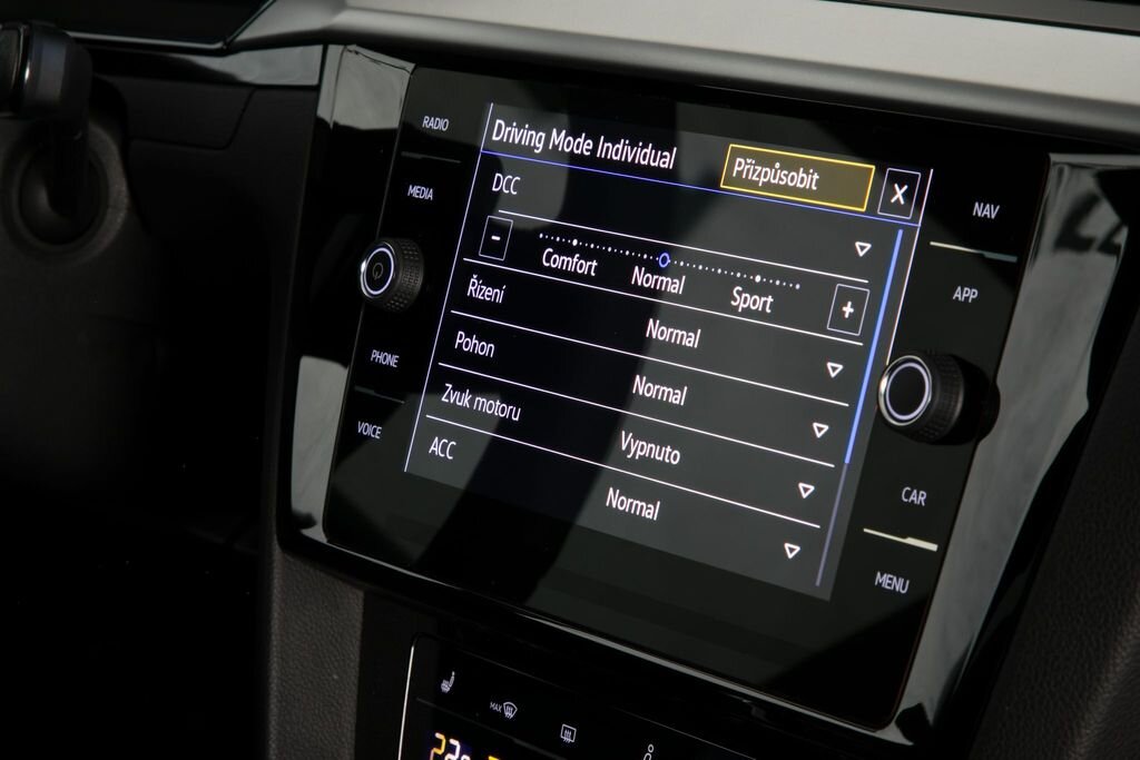 Volkswagen Arteon Liftback 2,0 l 206 kw