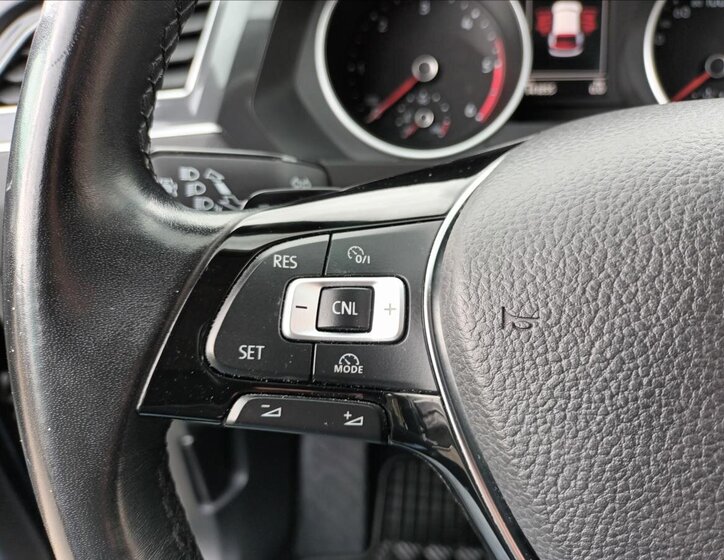Volkswagen Tiguan SUV / Terénní 2,0 l 110 kw