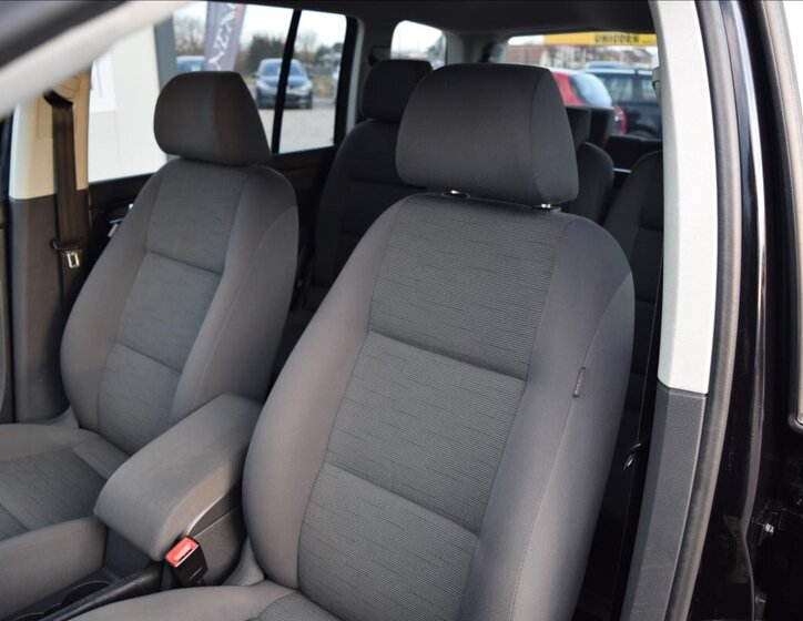 Volkswagen Touran MPV 1,4 l 103 kw