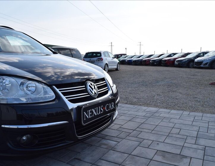 Volkswagen Golf Kombi 1,6 l 75 kw