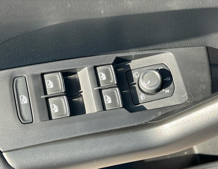 Volkswagen T-Cross Kombi 999,0 81 kw