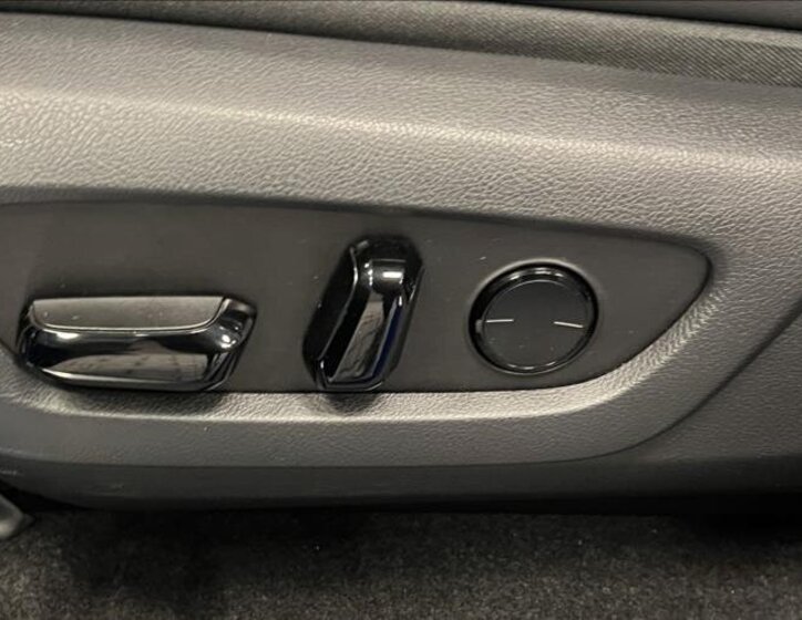 Lexus RX 500h SUV 2,4 l 273 kw