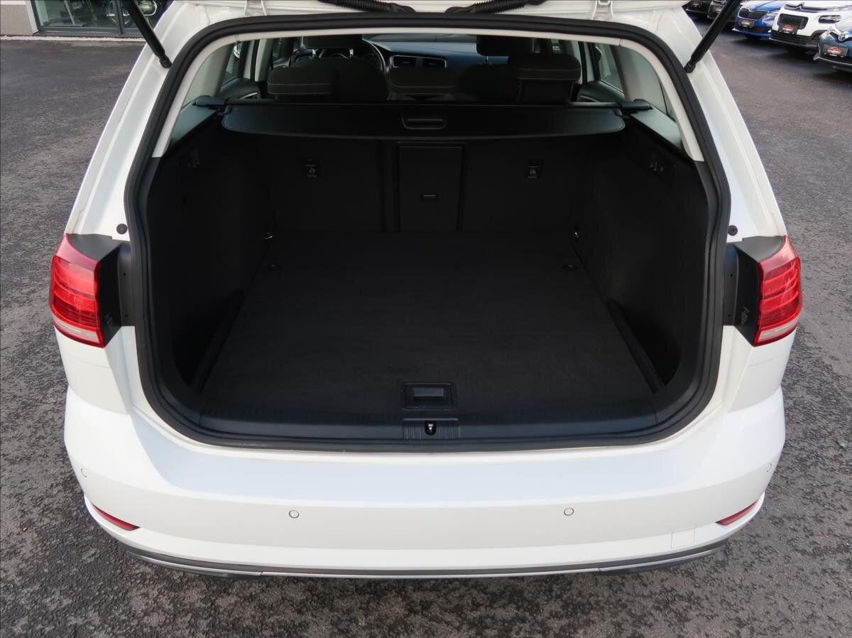 Volkswagen Golf Kombi 1,5 l 96 kw