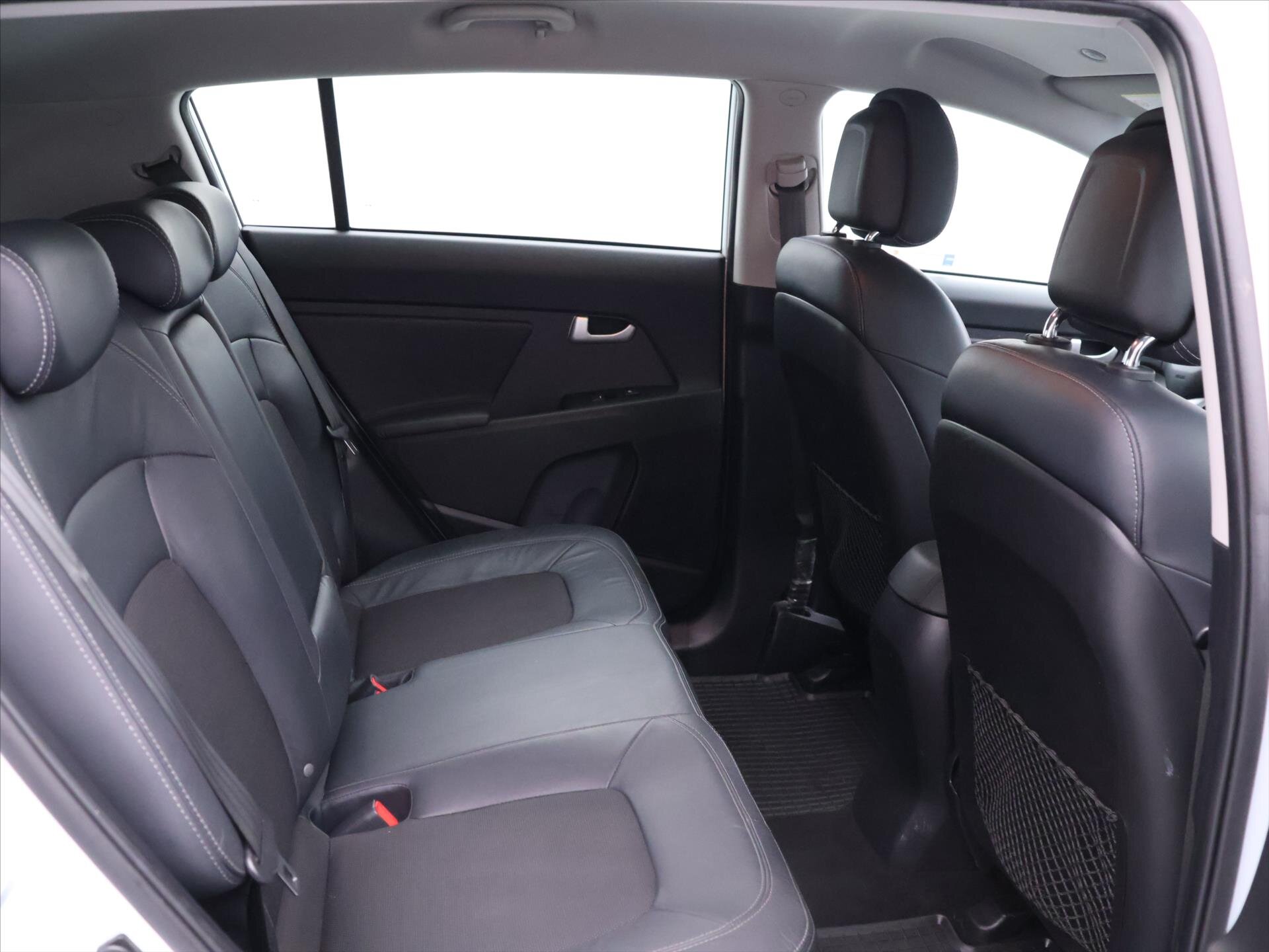 KIA Sportage SUV 2,0 l 135 kw